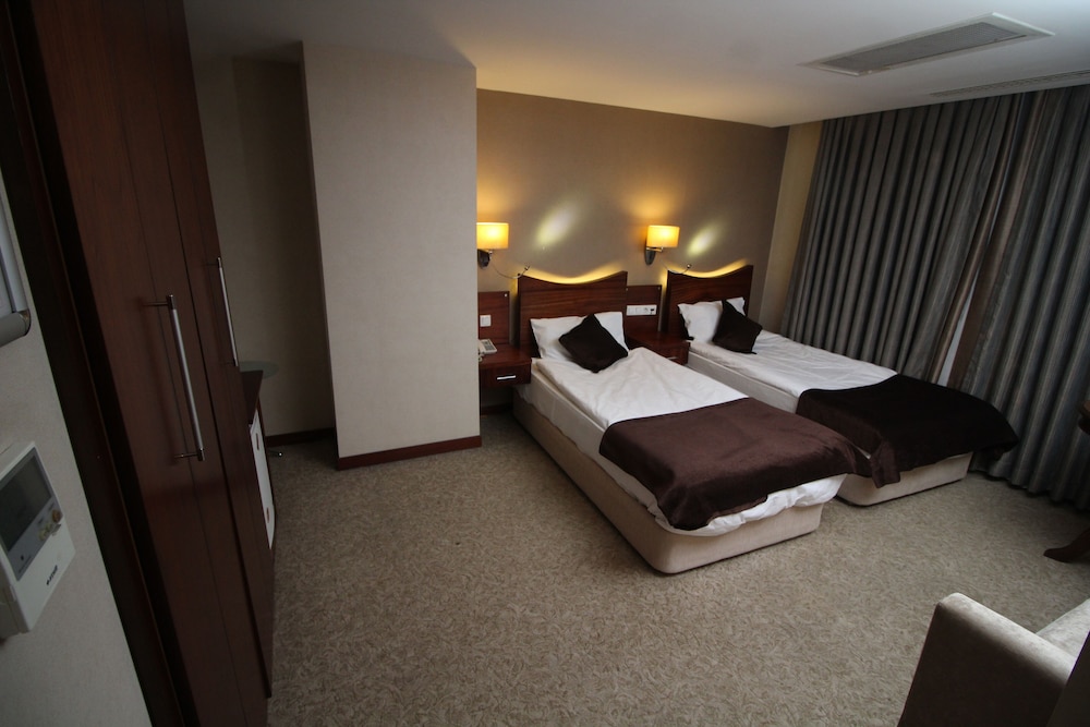 Vali Erdogan Konuk Evi Hitit Otel - Image 19