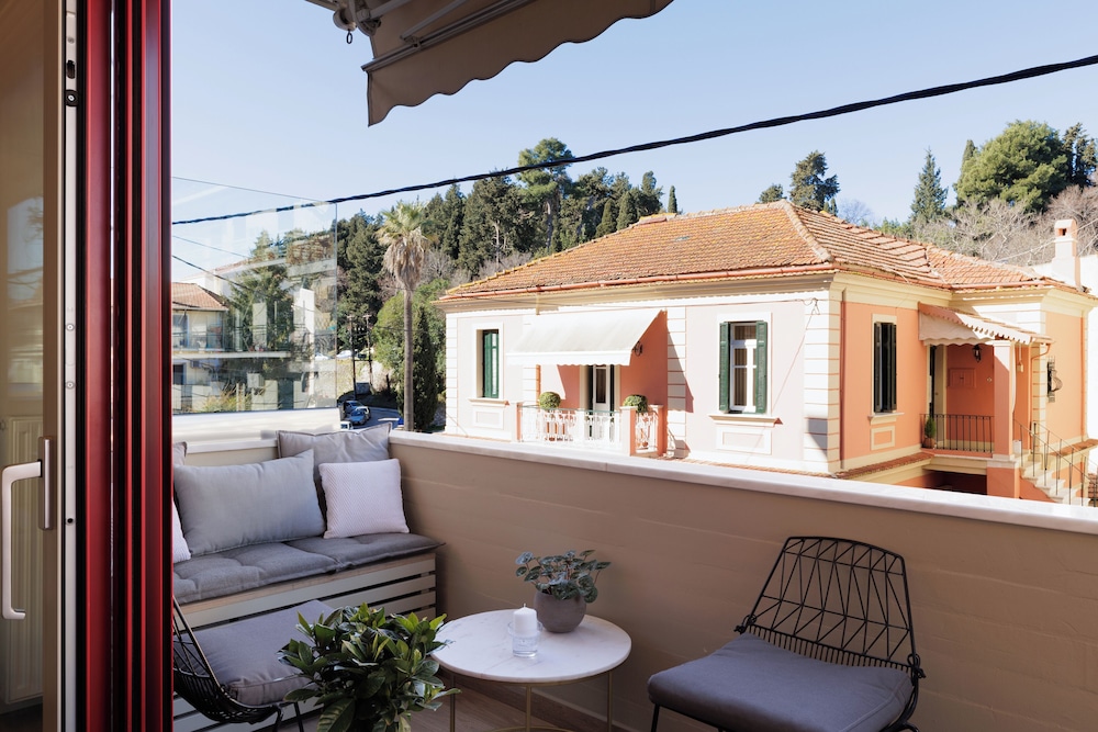 A Luxury Retreat in Corfu Town by Konnect, One-Bedroom Apartment