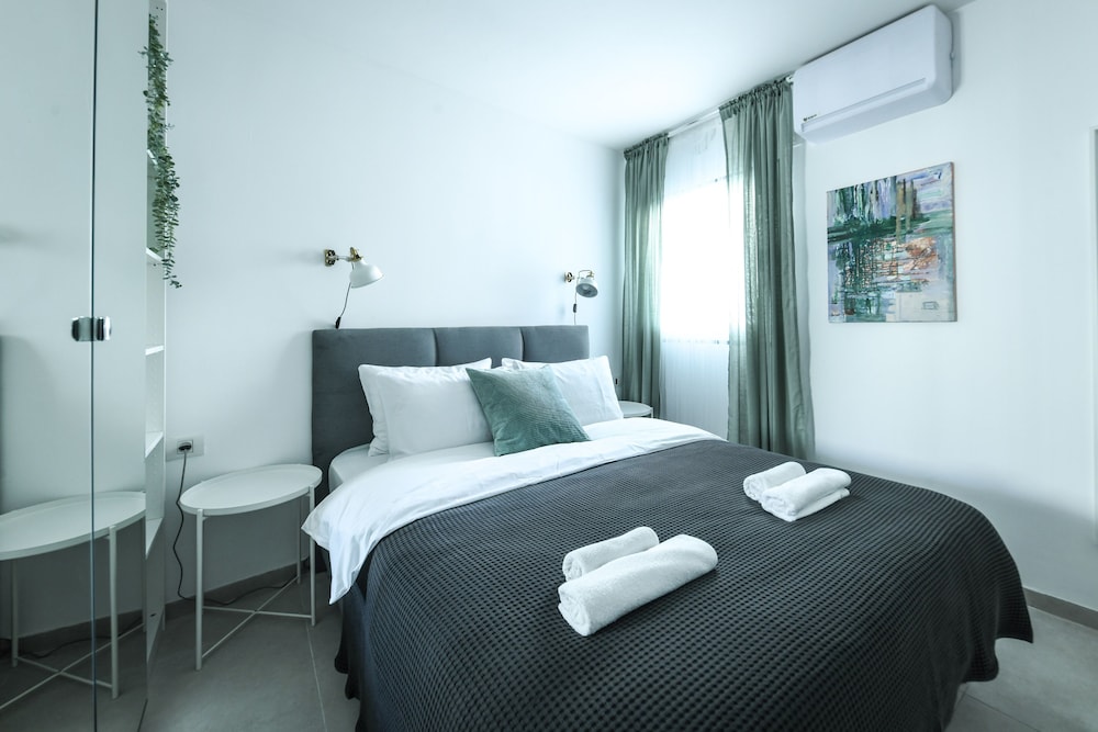 Charming Apt at the Artsy TelAviv Center