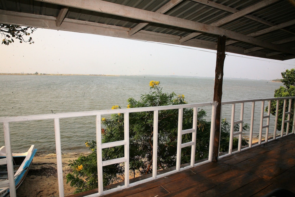 Dinuda Resort