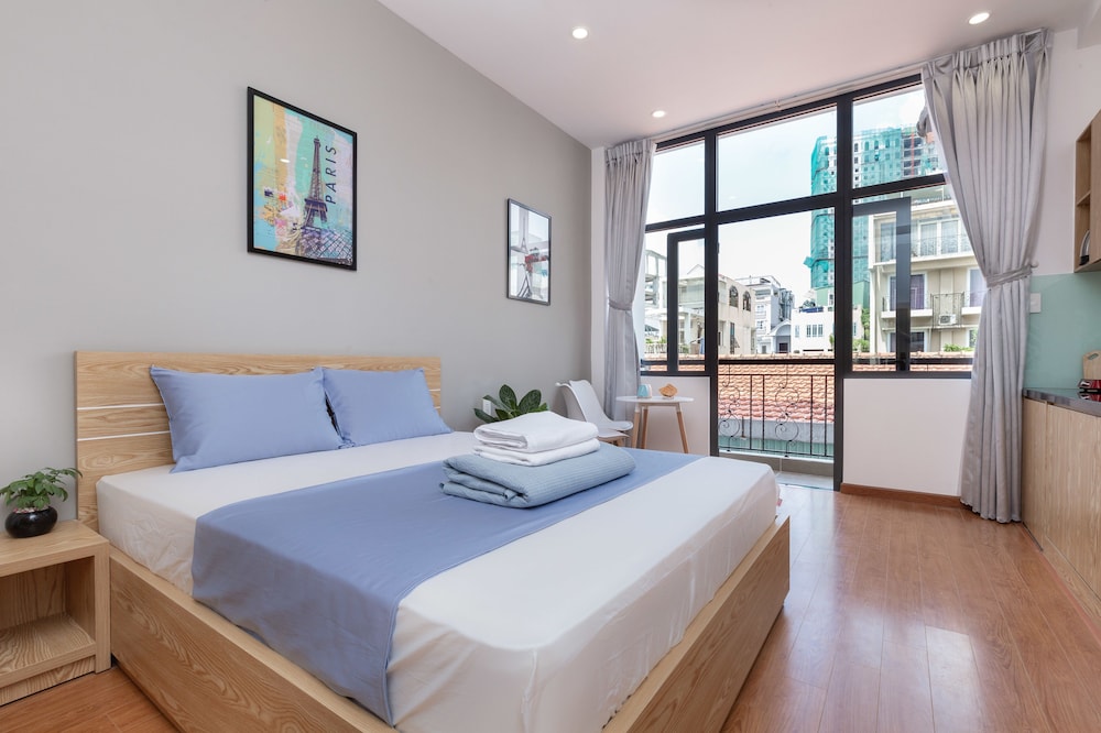 Cozrum Homes Ly Chinh Thang