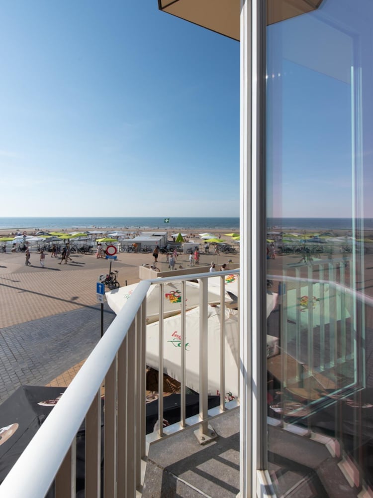 Renovated Apartment With sea View in Mariakerke