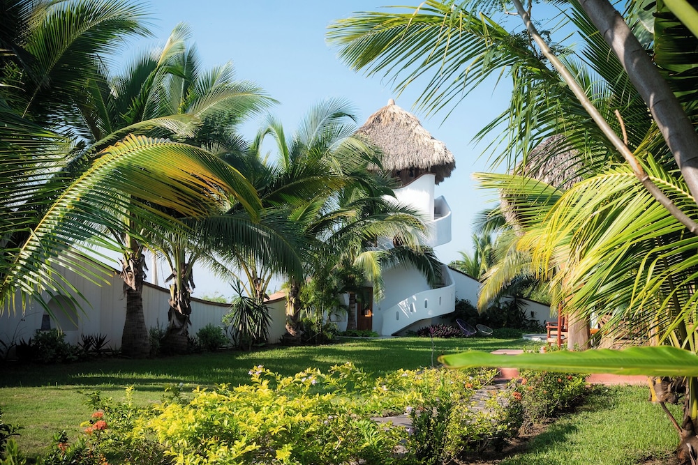 Hotel El MURO MAJAHUA RETREAT CENTER - Image 1