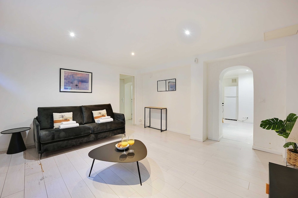 Spacious Apartment - 2br/4p- Le Kremlin-bicetre