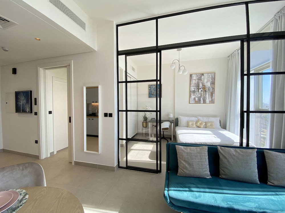 Lux BnB Collective-1 -Dubai Hills