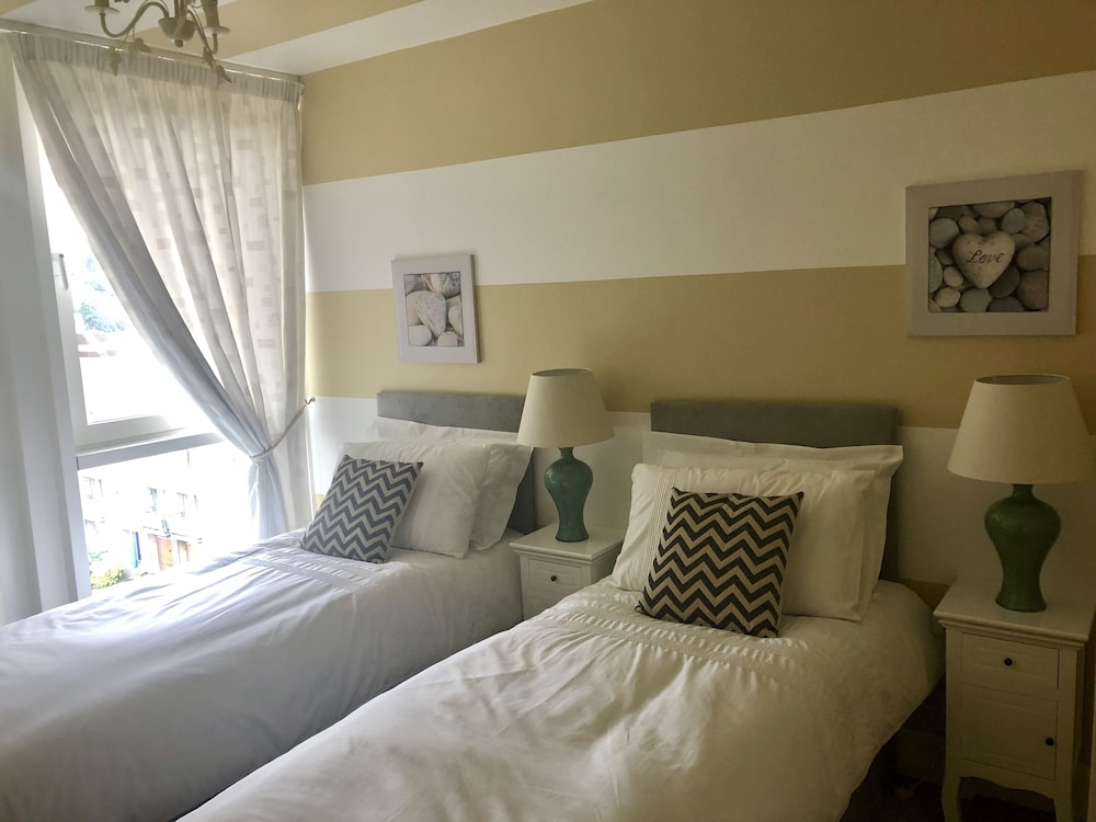 Toothbrush Apartments Waterfront - Adults Only view 3