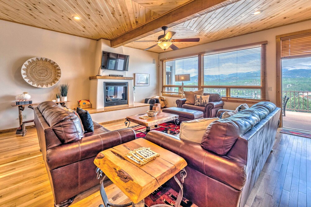 Luxe Ruidoso Home w/ Hot Tub + Mountain Views view 3