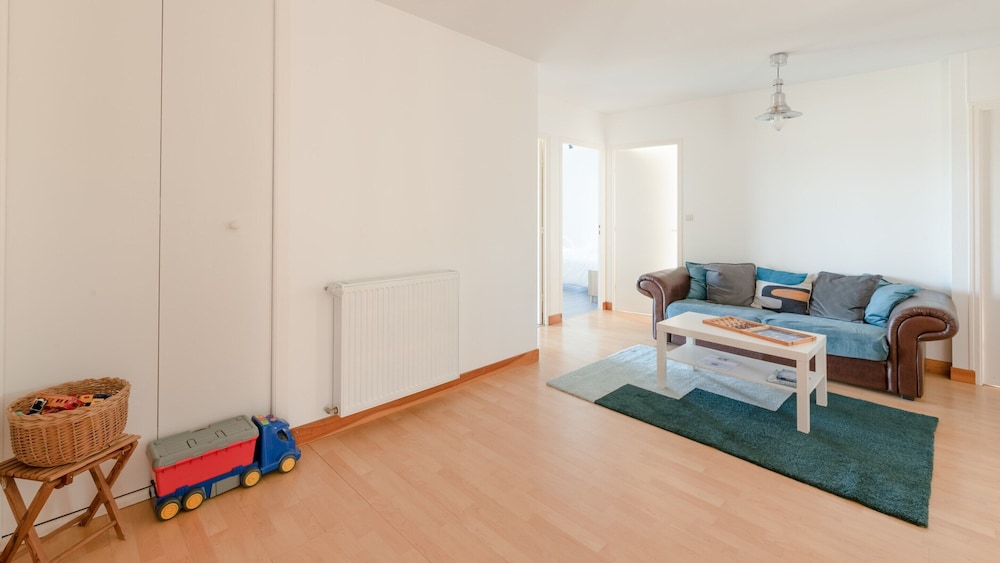 House in Saint-pabu Near Stunning Beaches