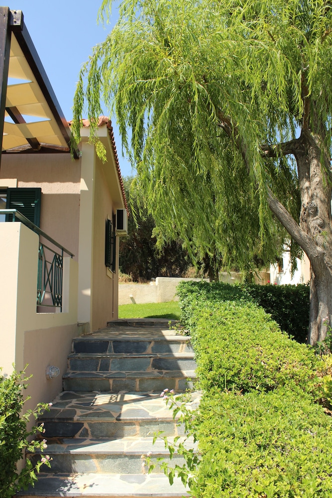 Oneira Villas