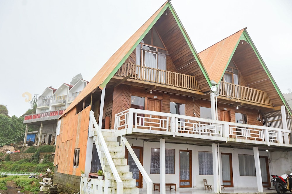 Batu Lawang Sikunir By Travelink