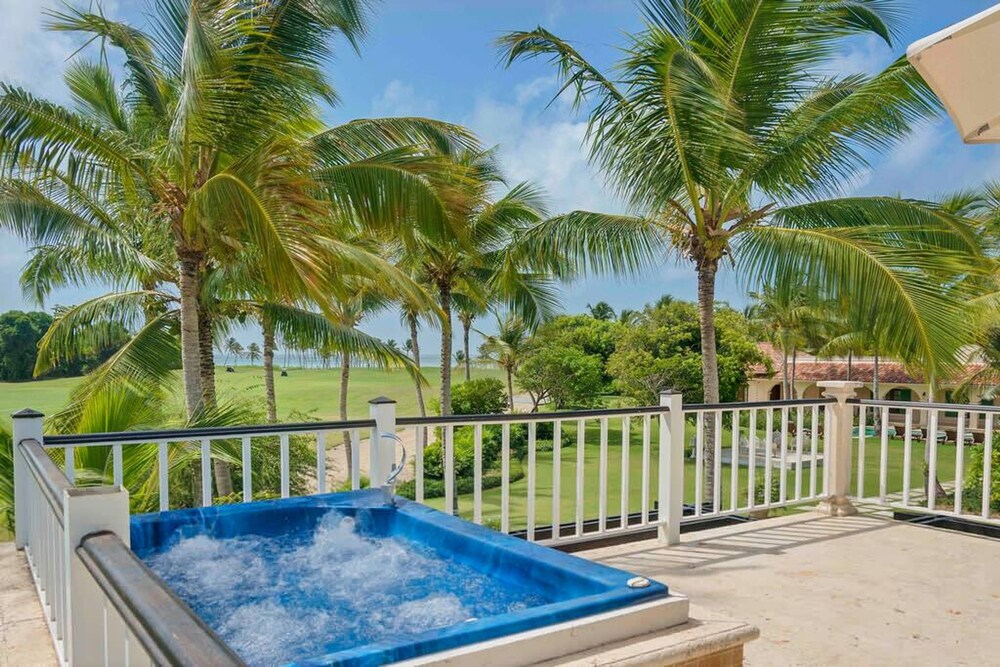 Sophisticated Villas With Private Pools and Staff