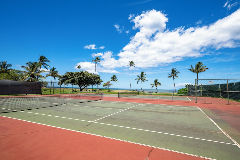 Romannas Golden Ray Oceanfront Condo