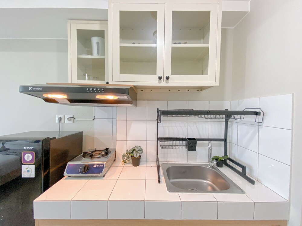Comfy Studio at Springlake Summarecon Bekasi Apartment