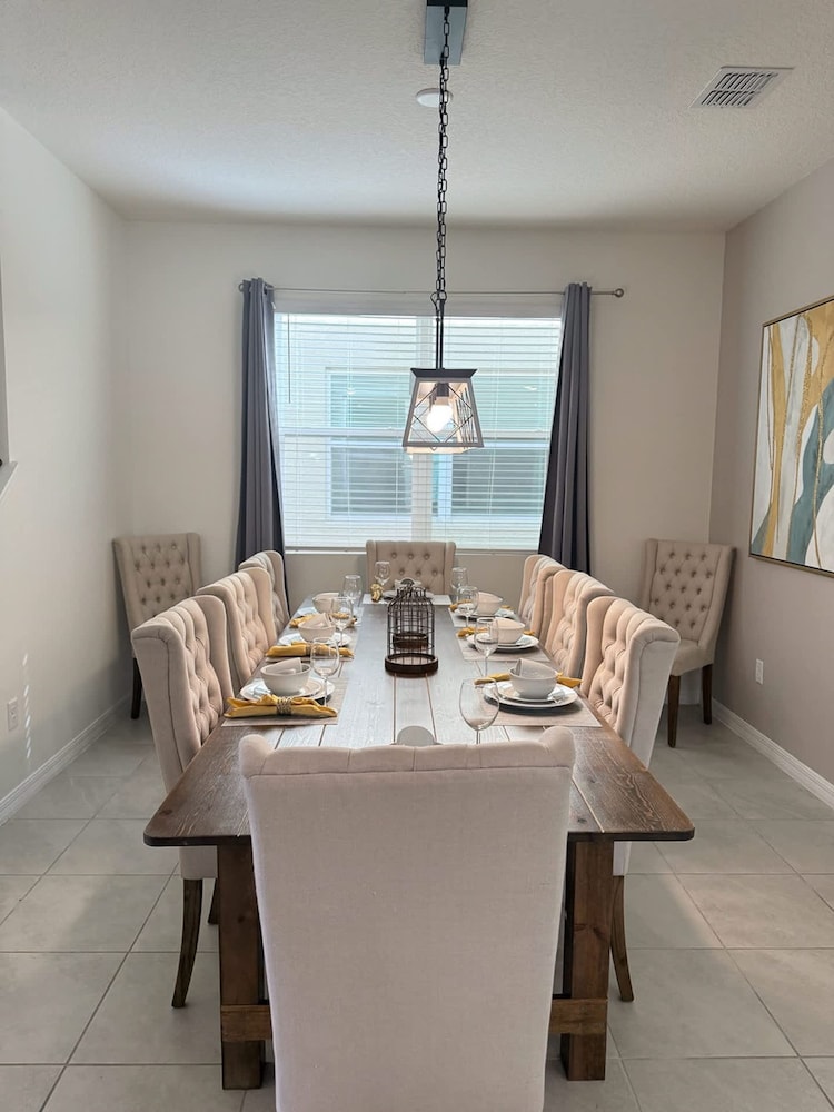 Upstay - Modern Family Home w Pool Solara Resort