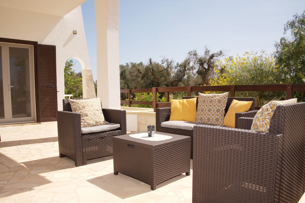Villa Lino with Pool by Wonderful Italy