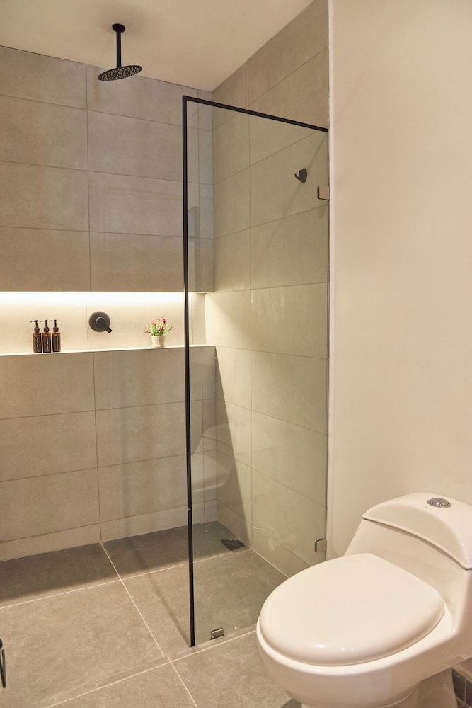 Tranquil Stadio Suite Rosa Negra