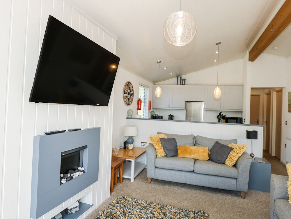 32 Sanctuary Lodge