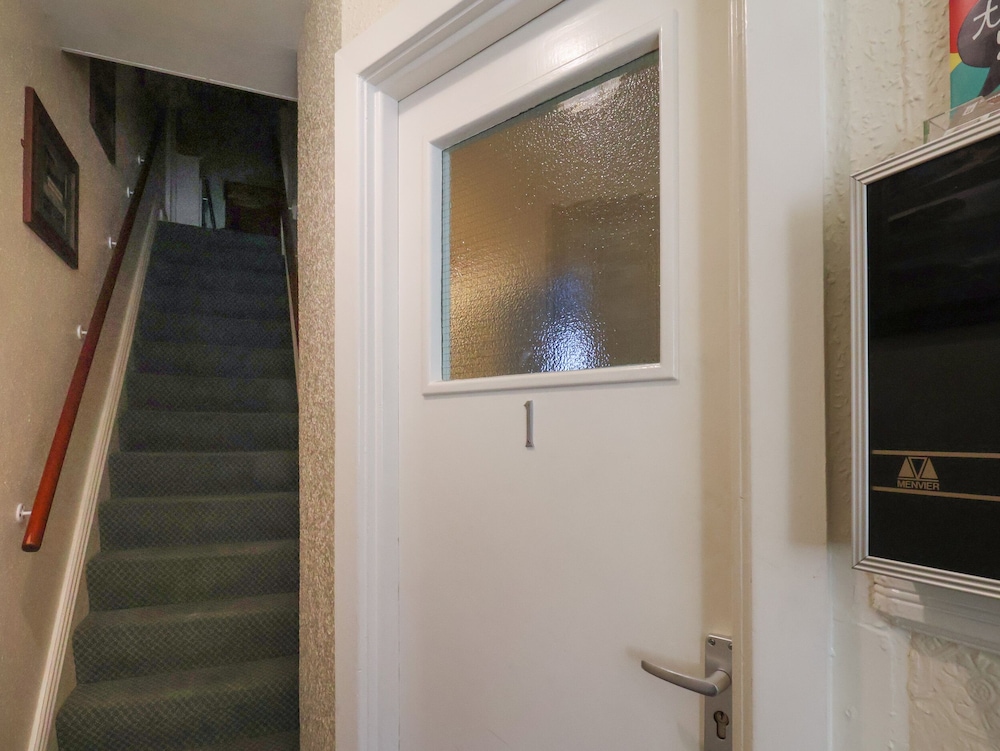Sunnyside Holiday Apartment 1