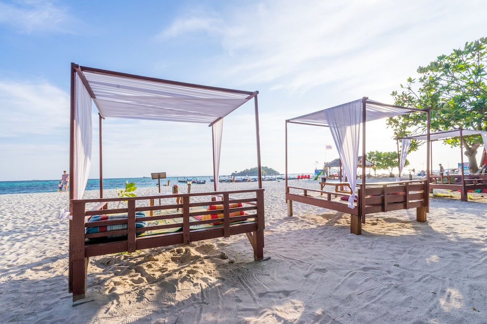 Lipe Beach Resort