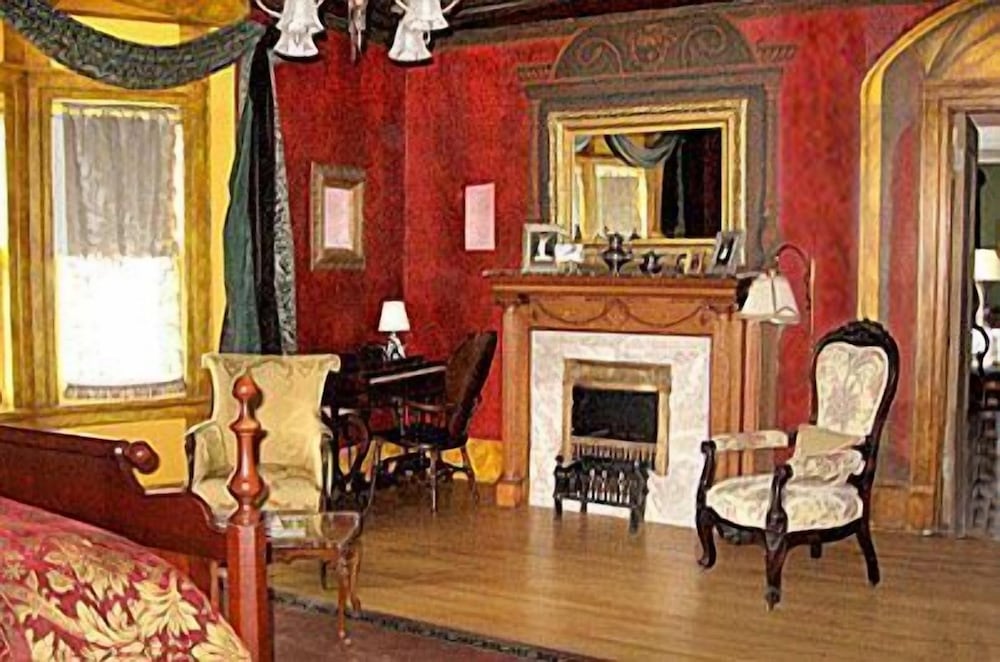 The Brumder Mansion view 2