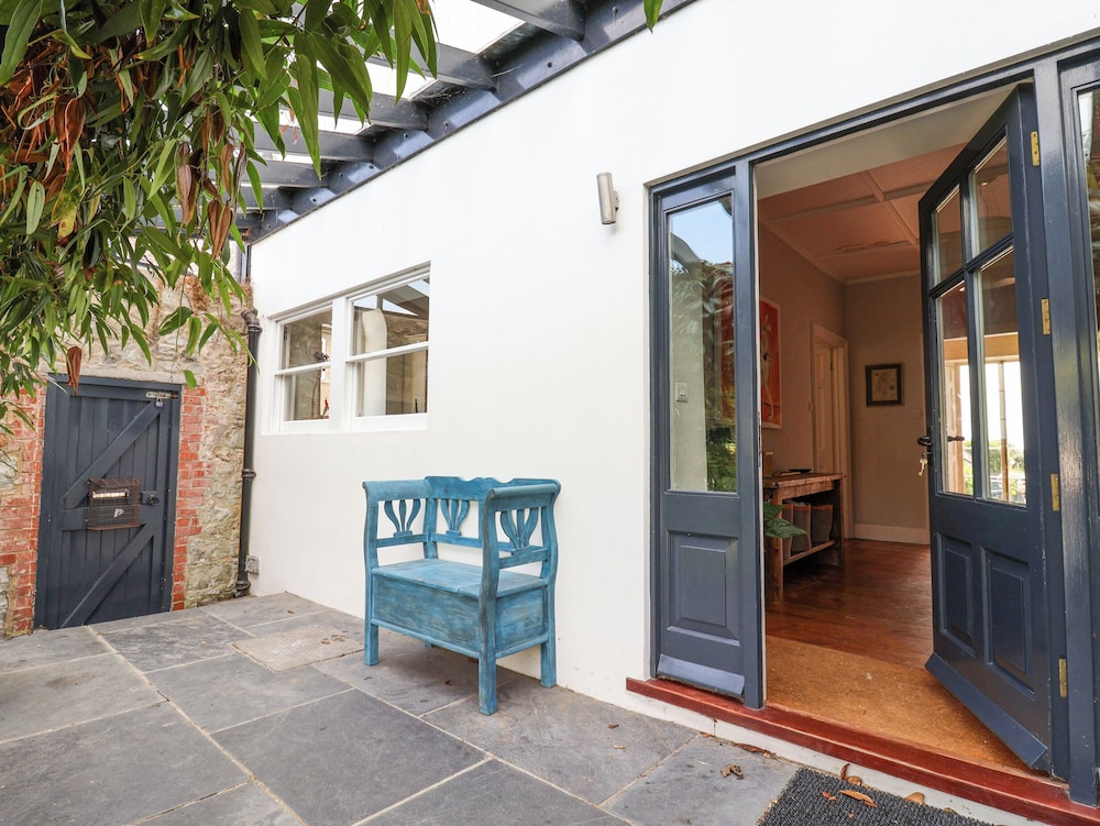 Charmouth Lodge