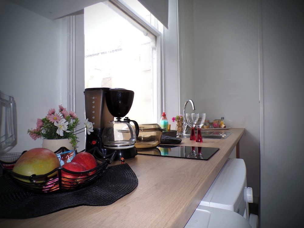 Apartmentsleeps4-west Kensington-petsok-parking