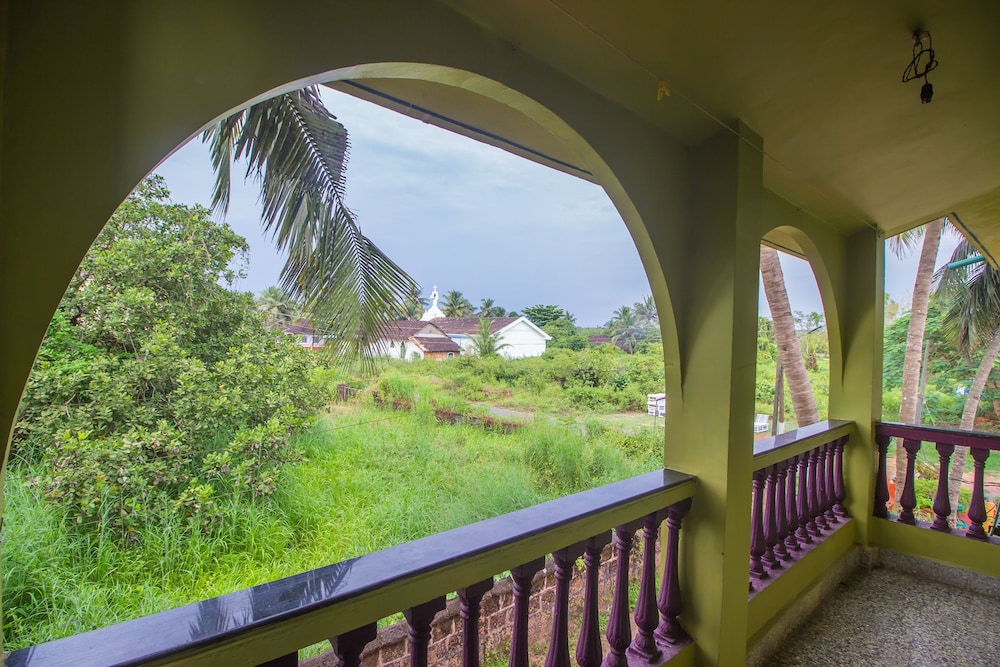 OYO 19876 Home Classic 2BHK Near Carmona Beach view 5