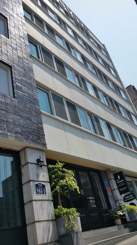 Won's Ville Myeongdong