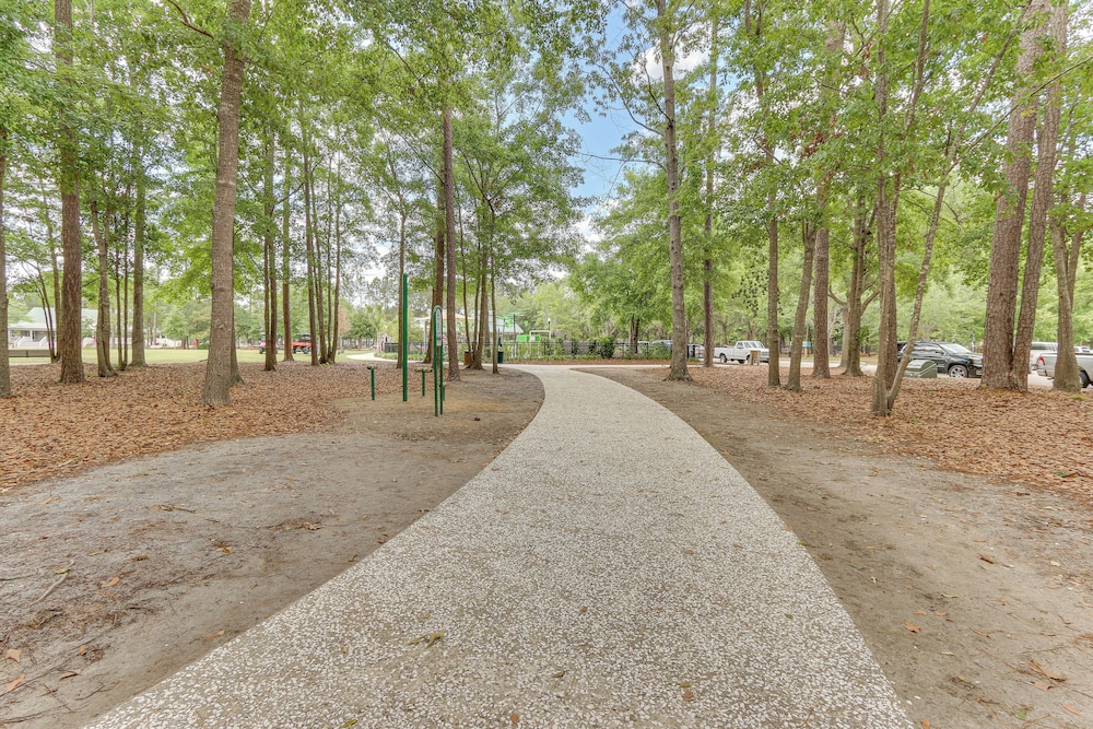 1 Mi to Dtwn Bluffton: Historic District Retreat