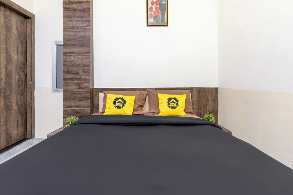 The Hosteller Agra