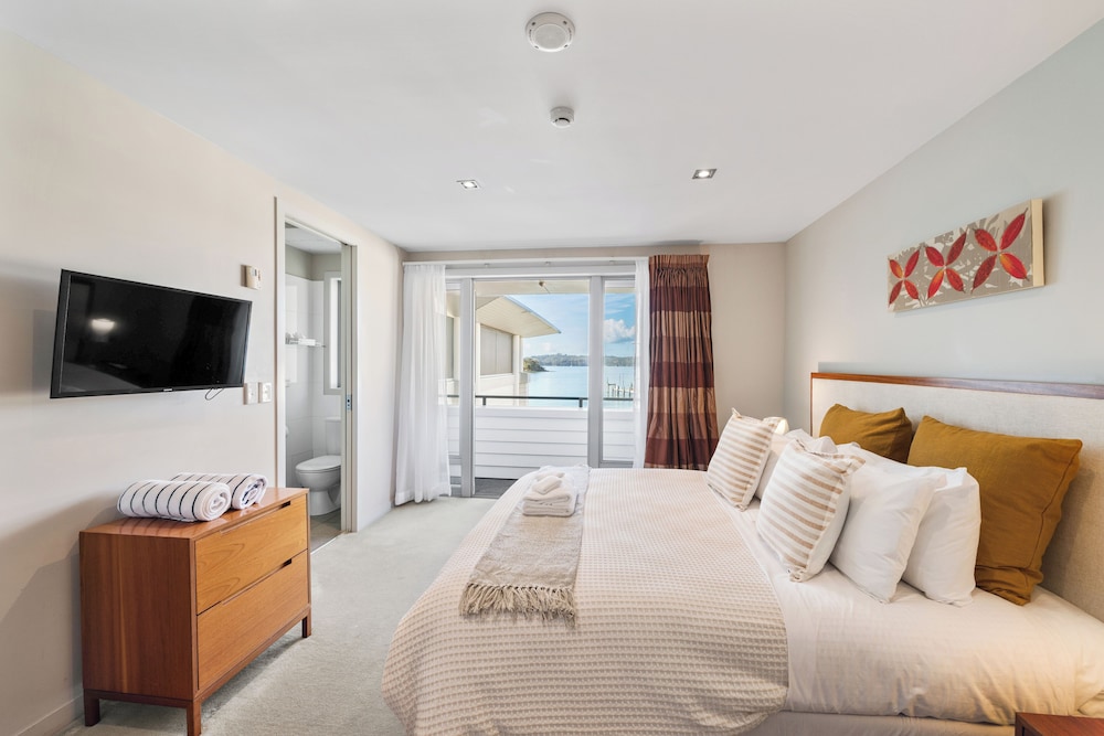 Paihia Waterfront Suites
