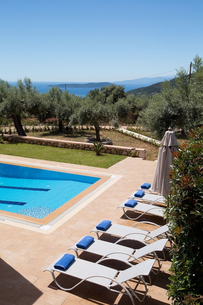 Villas Armeno