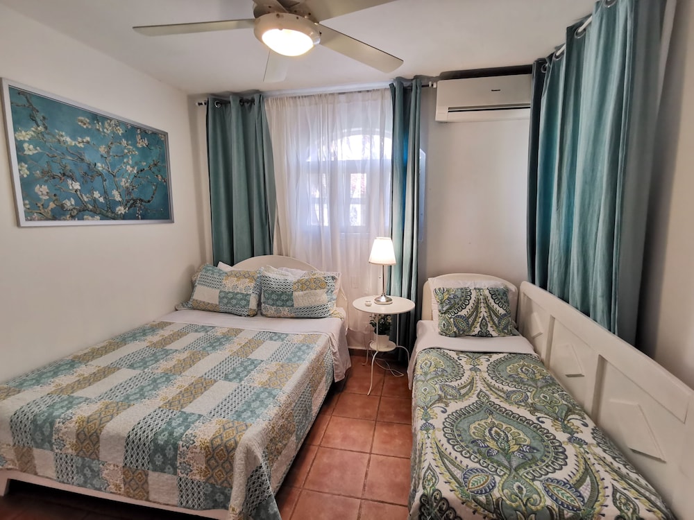 Los Corales Tropical Beach Resort & SPA