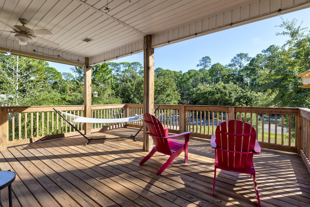 Bienville Bungalow - 304 Bienville Blvd 2 Bedroom Home
