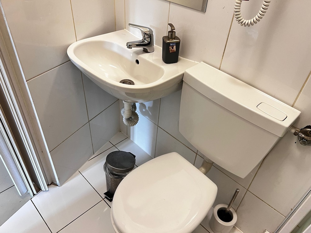 Cozy 2BR Apartment Near Schöpfwerk