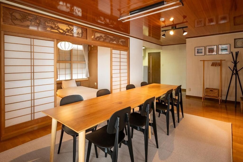 Nakamachi House