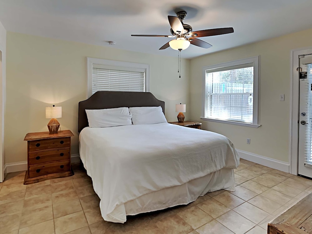 Serena by the Sea by Southern Vacation Rentals view 3