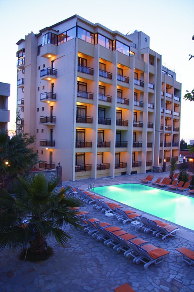 Hotel Esat Otel - Image 1