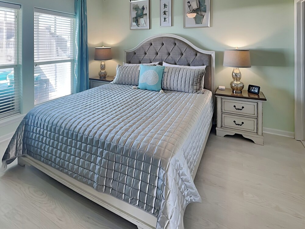 Sanctuary by the Sea by Ryson Vacation Rentals