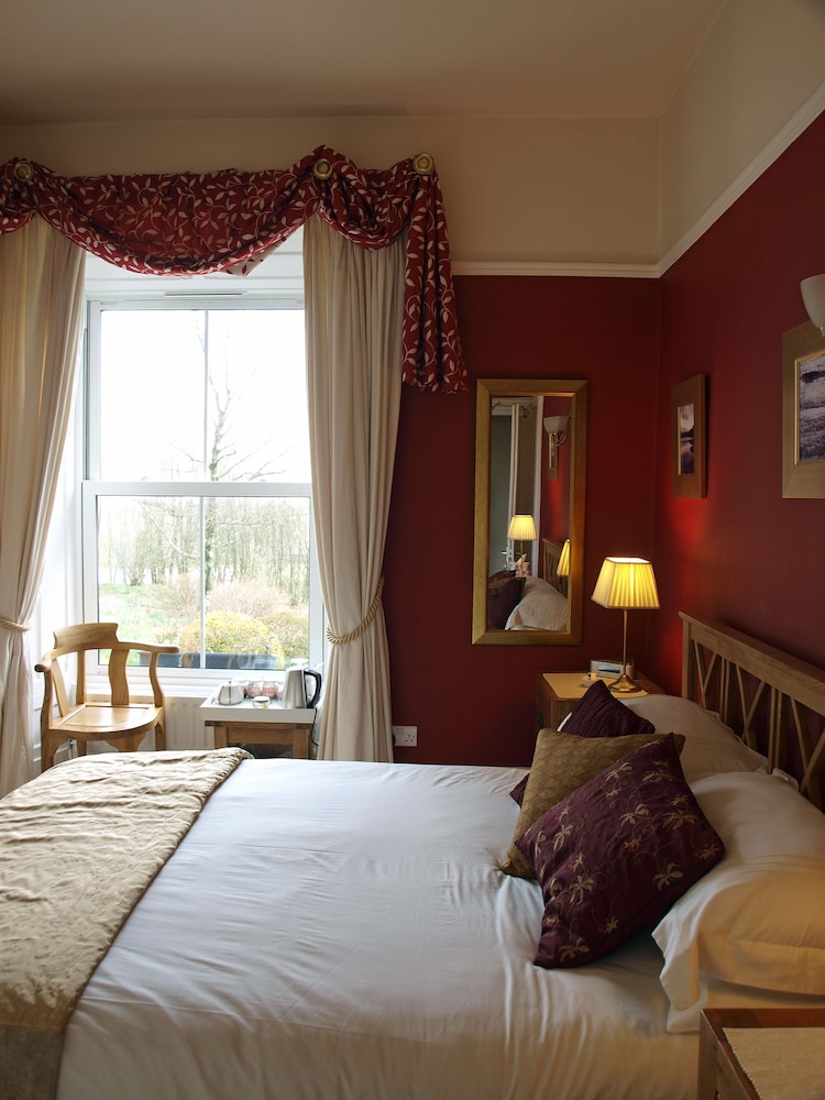 Summer Hill Country House view 3