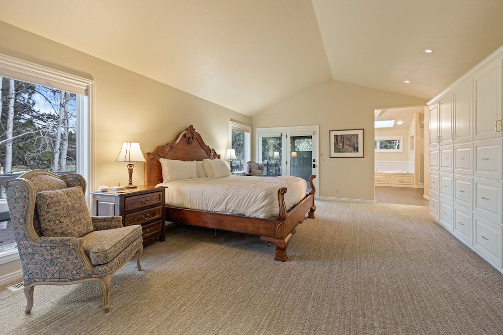 Winners Circle 30 5 Bedroom Home