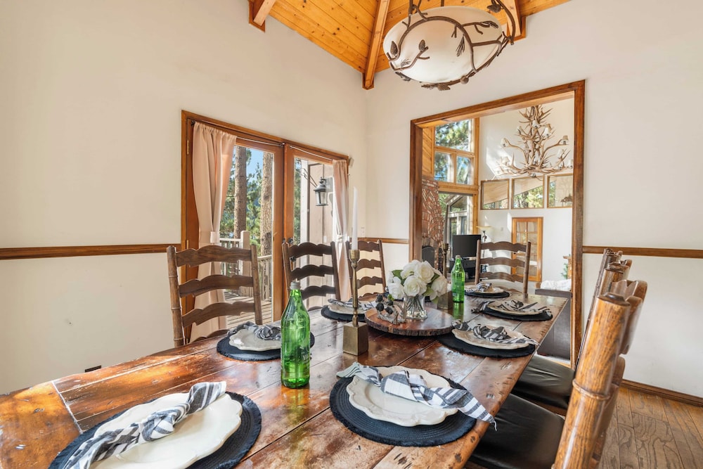 Lakeview Cabin w/ Game Room & Deck Near Ski Slopes & Trails Sleeps 20 Waterview by Avantstay