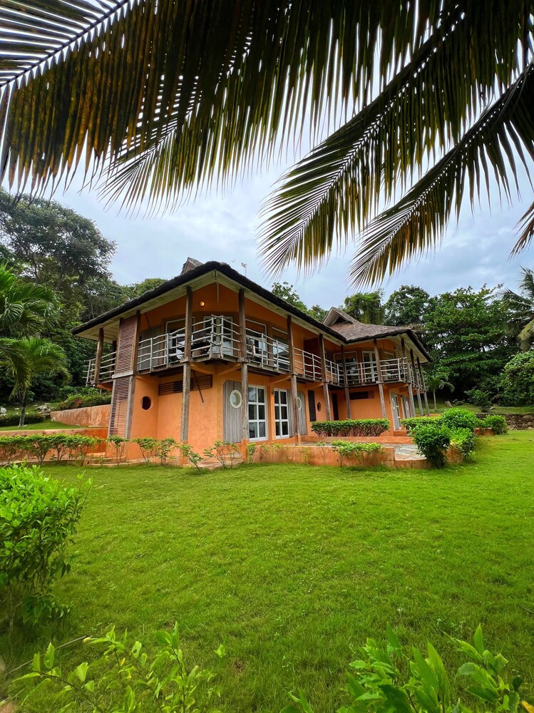 Lou Moon Eco-Luxury Resort