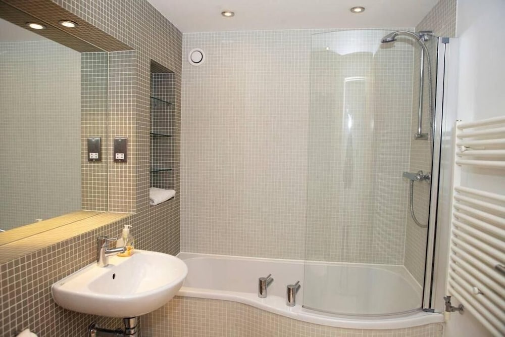 JOIVY Inviting Flat in Canonmills
