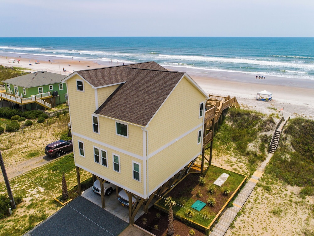 Next to Sea Gallery by Topsail Realty