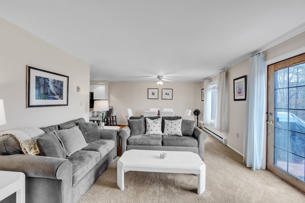 Santanoni 60h - Renovated Townhome With Privacy 2 Bedroom Townhouse by The Summit at Gore Mountain