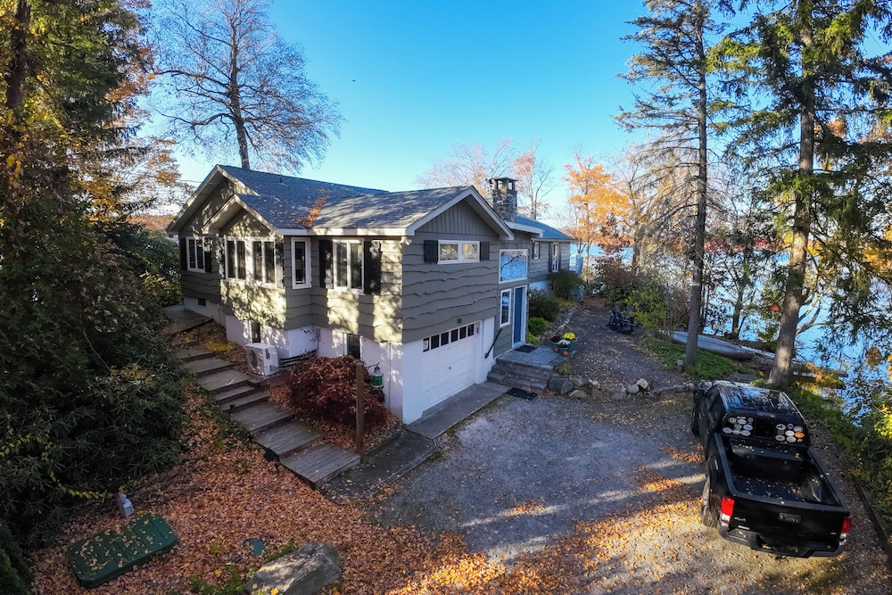 By Mtn Creek Resort: The Point on Highland Lake view 5