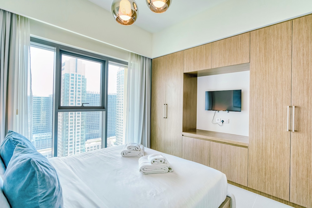 PVH - Charming 1BR - Burj Royale