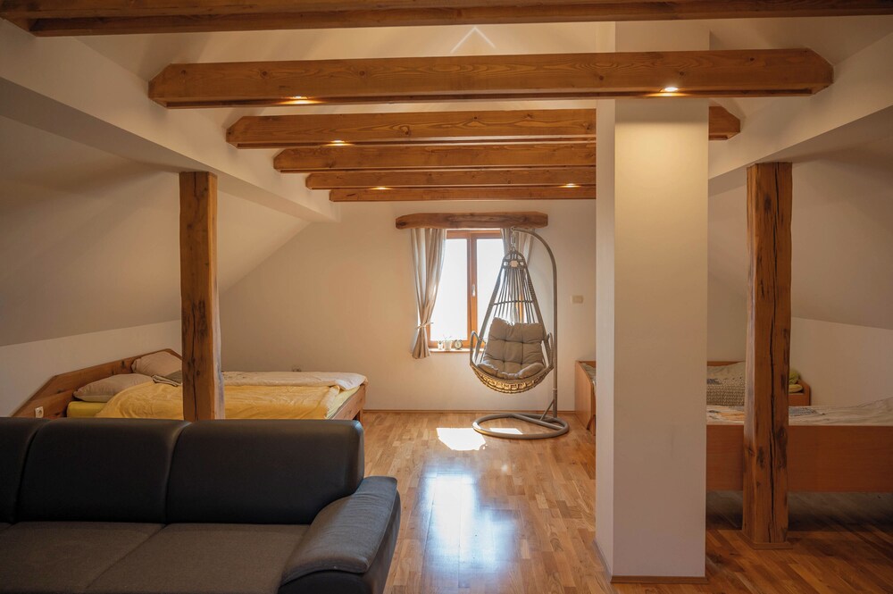 Vineyard cottage Mehak