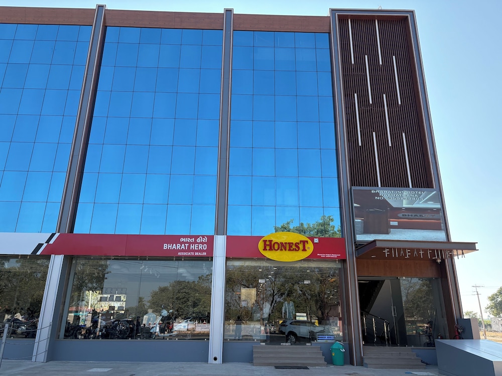 Bharat Inn Hotel And Restaurant